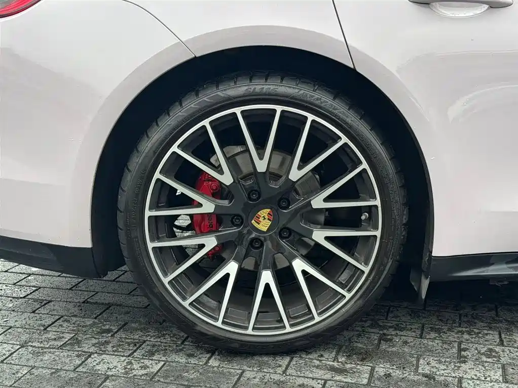 Porsche Panamera 2020 — фото 14