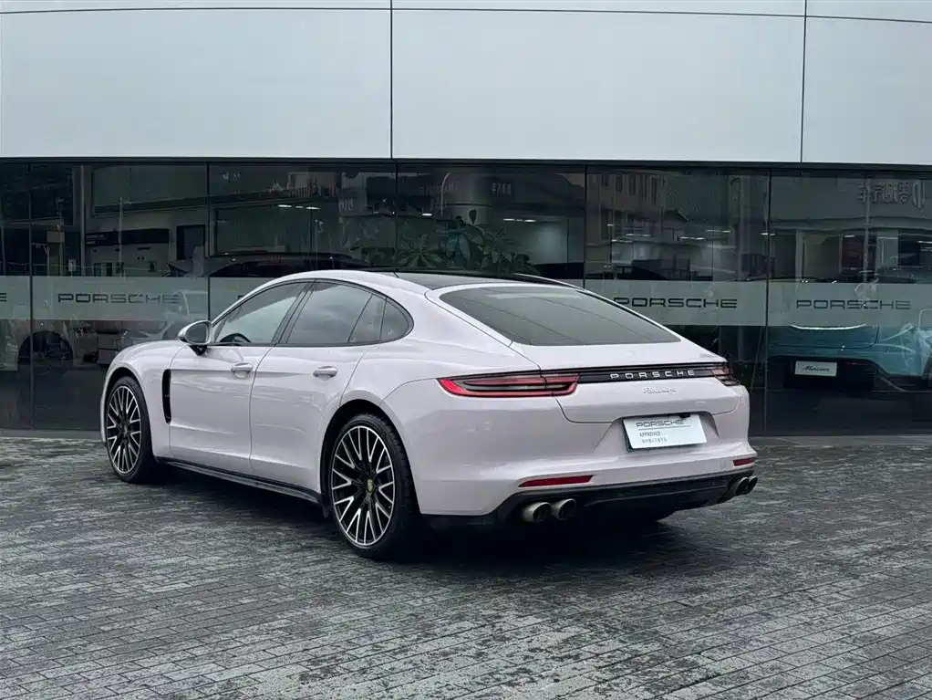 Porsche Panamera 2020 — фото 7