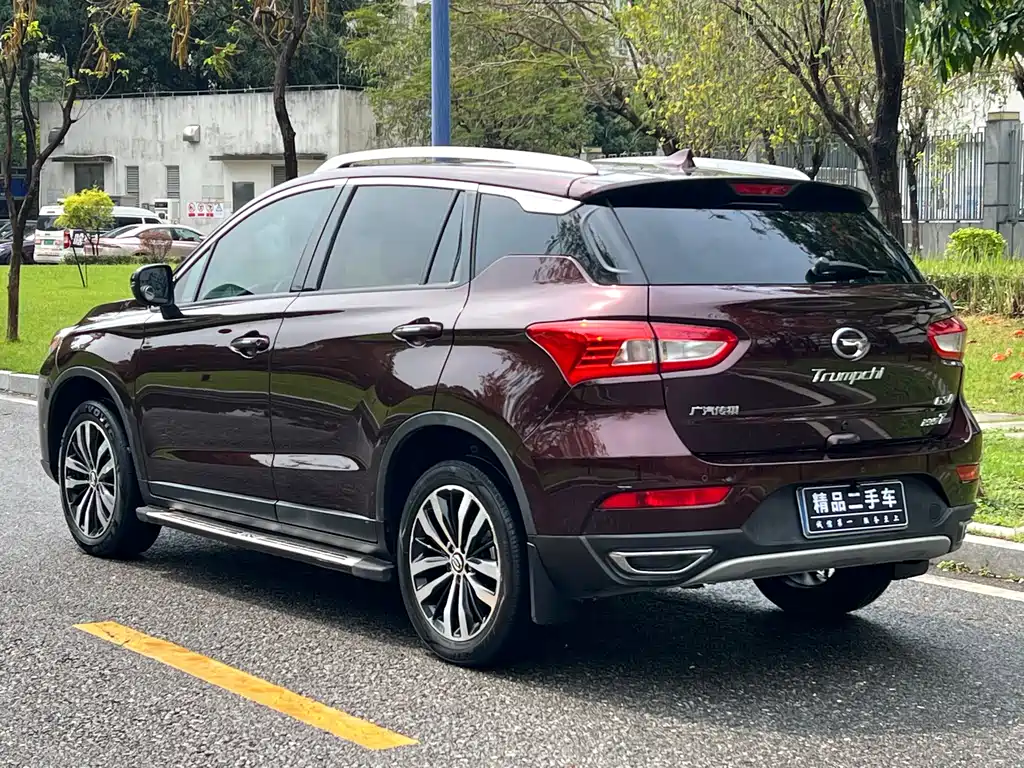 GAC Motor Trumpchi GS4 2016 — фото 5