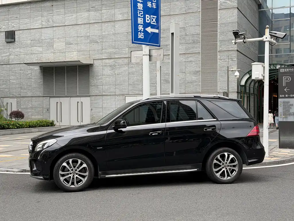 Mercedes-Benz GLE 2018