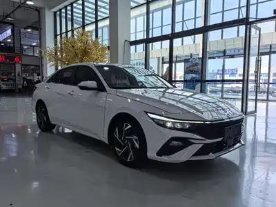 Hyundai Elantra 2023