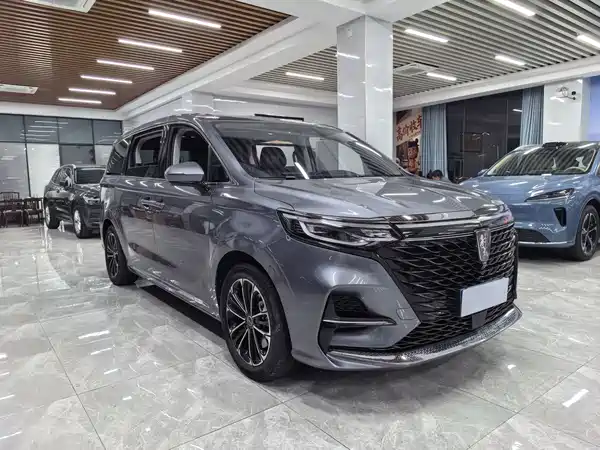 Roewe iMAX8 2023