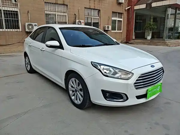 Ford Escort 2016