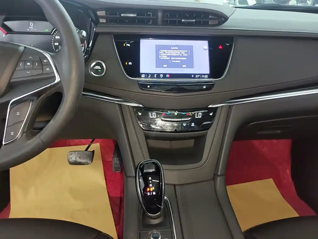 Cadillac XT5 2023 — фото 13