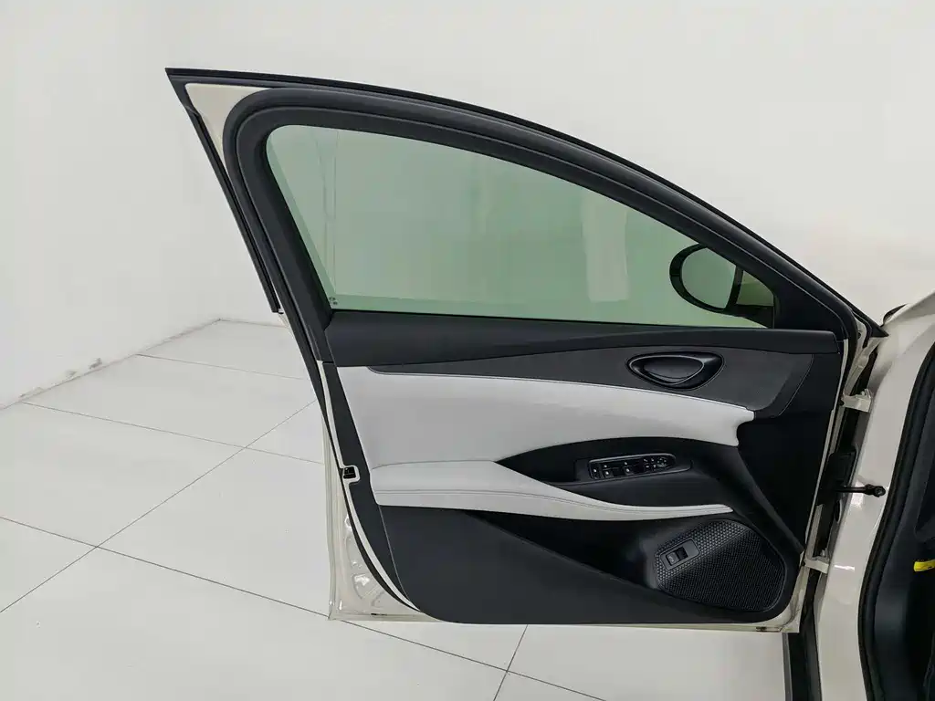 BYD Seal 06 2024 — фото 10