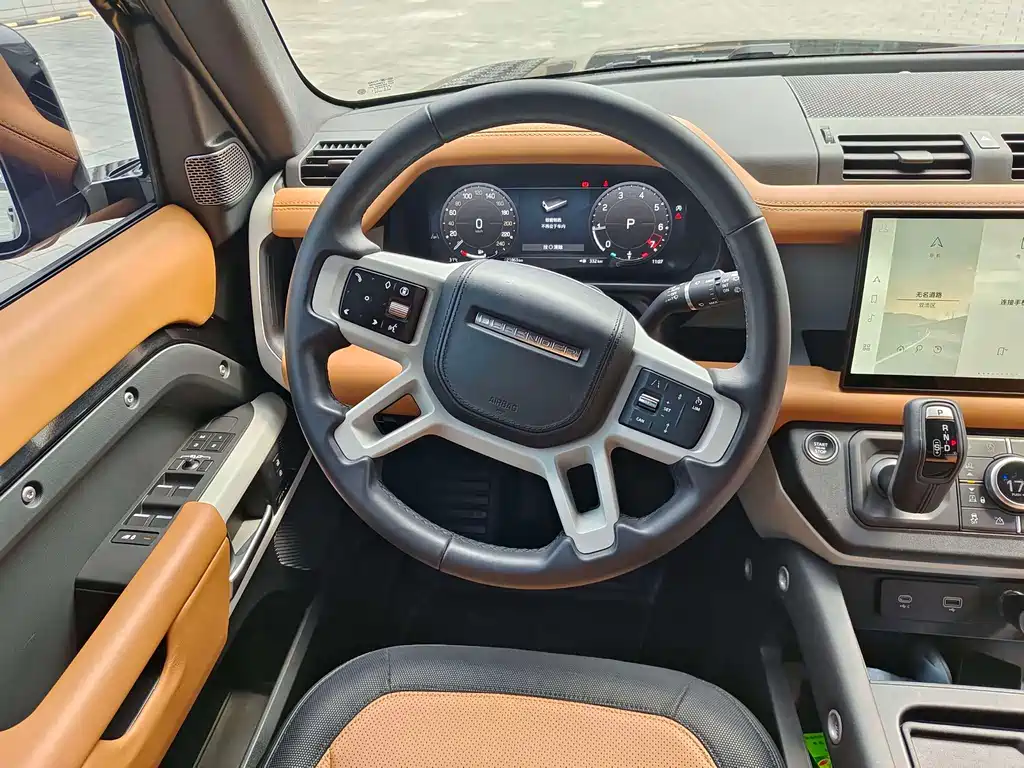 Land Rover Defender 2023 — фото 9