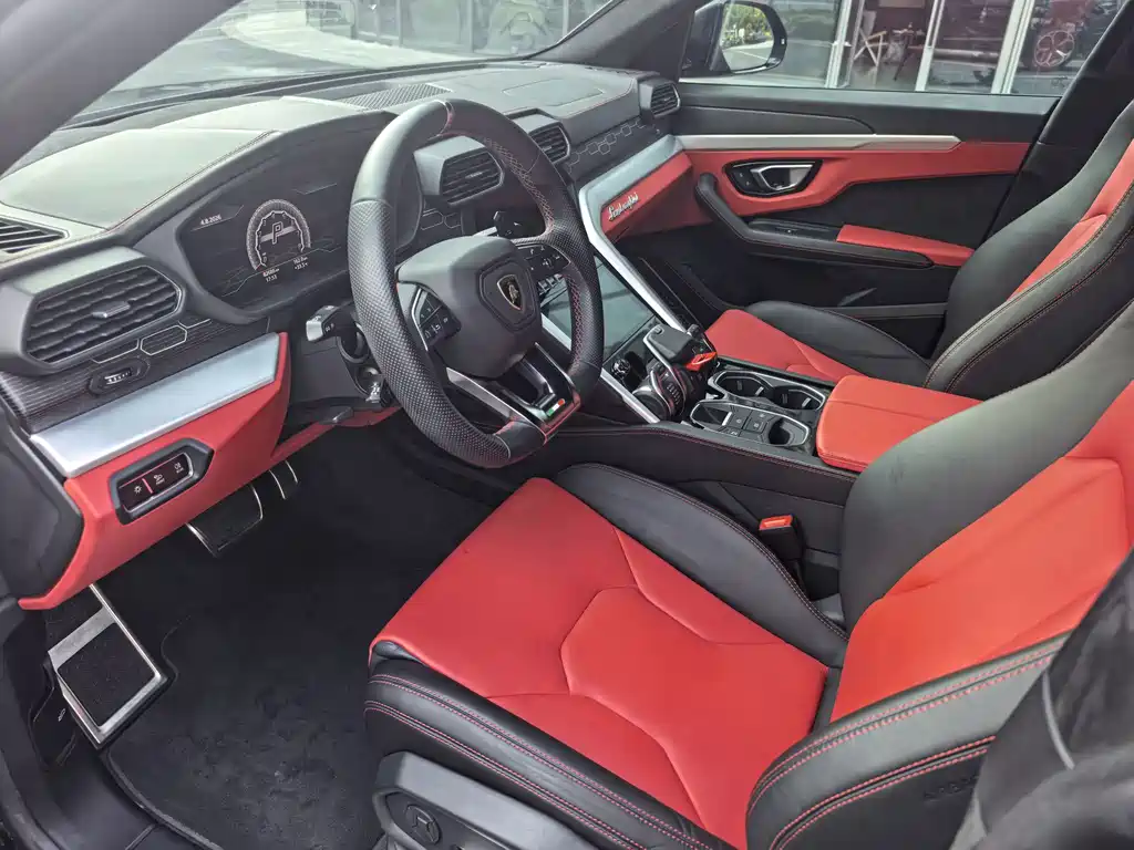Lamborghini Urus 2019 — фото 4