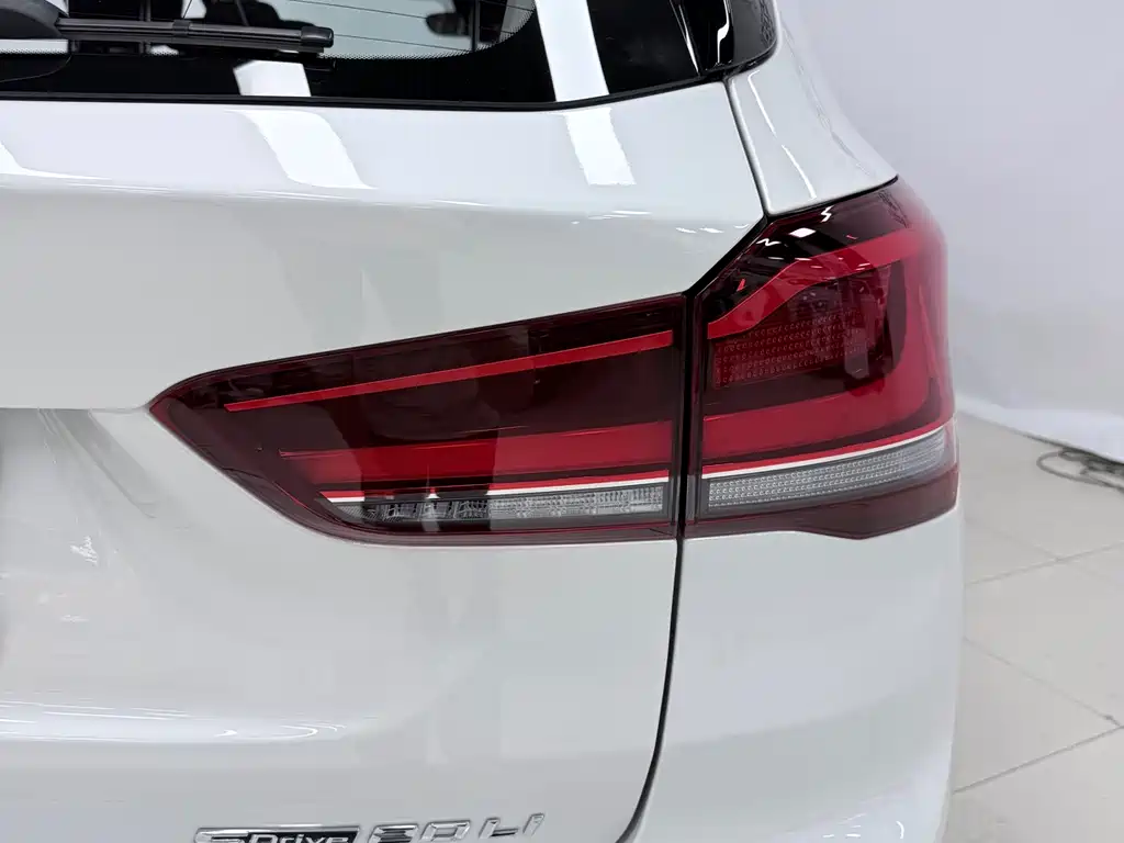 BMW X1 2022 — фото 9
