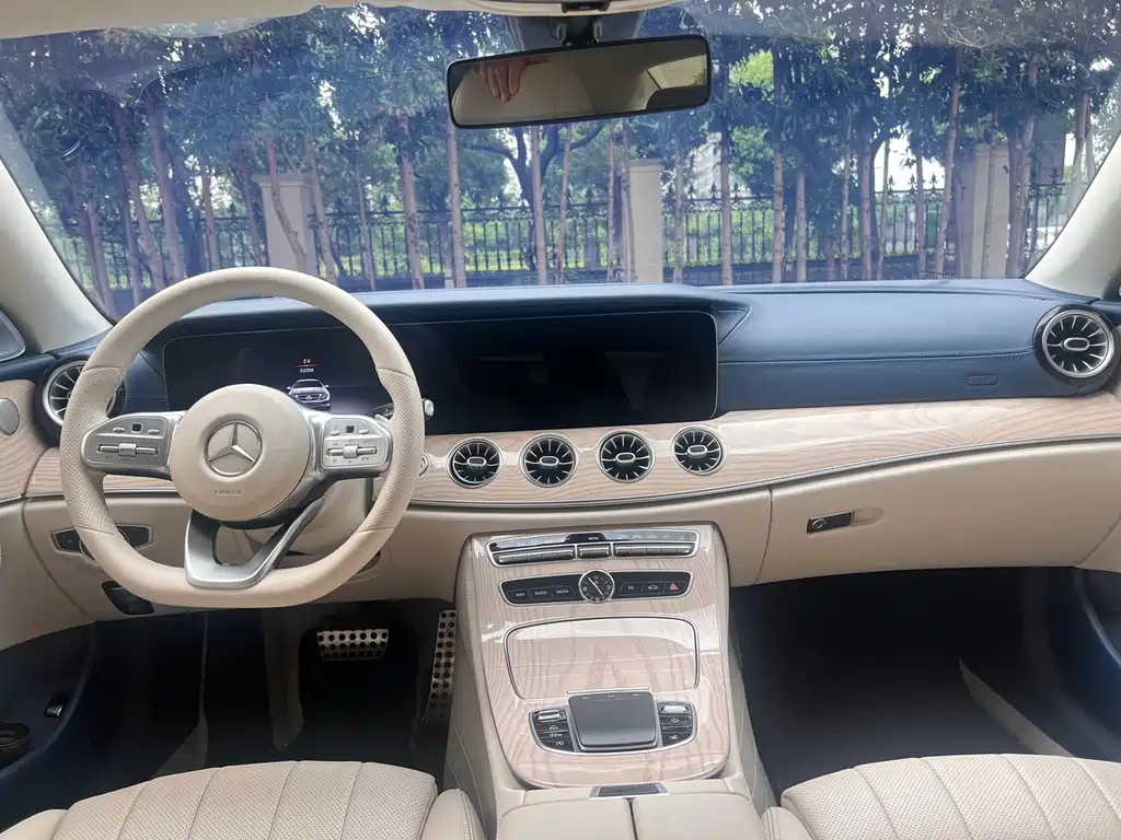 Mercedes-Benz E-Class 2020 — фото 11