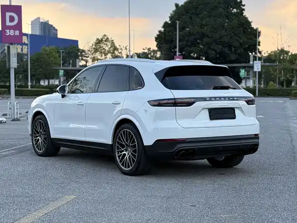 Porsche Cayenne 2020
