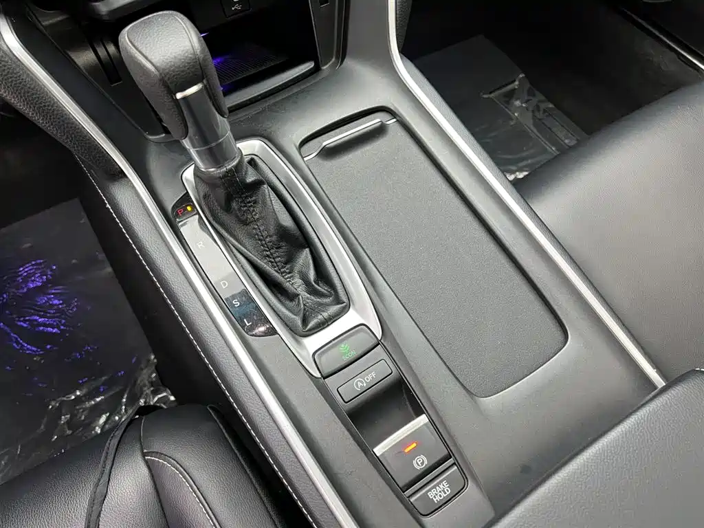 Honda Inspire 2019 — фото 16