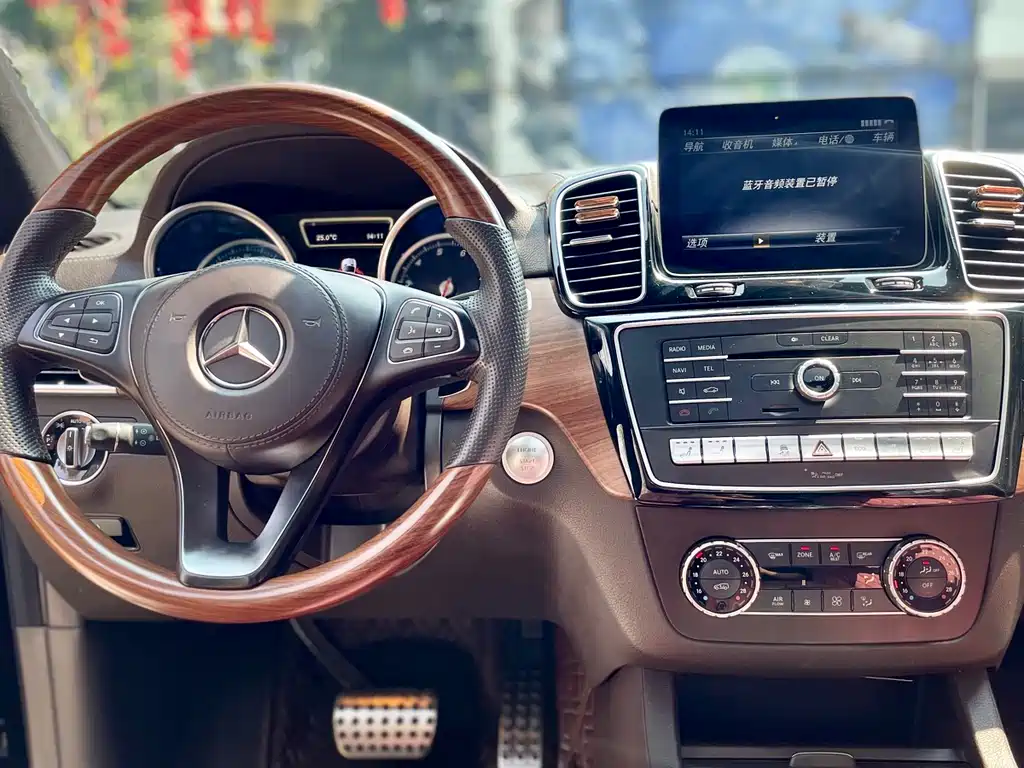 Mercedes-Benz GLS 2019 — фото 29