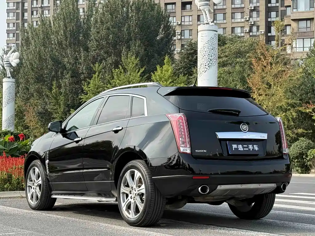 Cadillac SRX 2012 — фото 19
