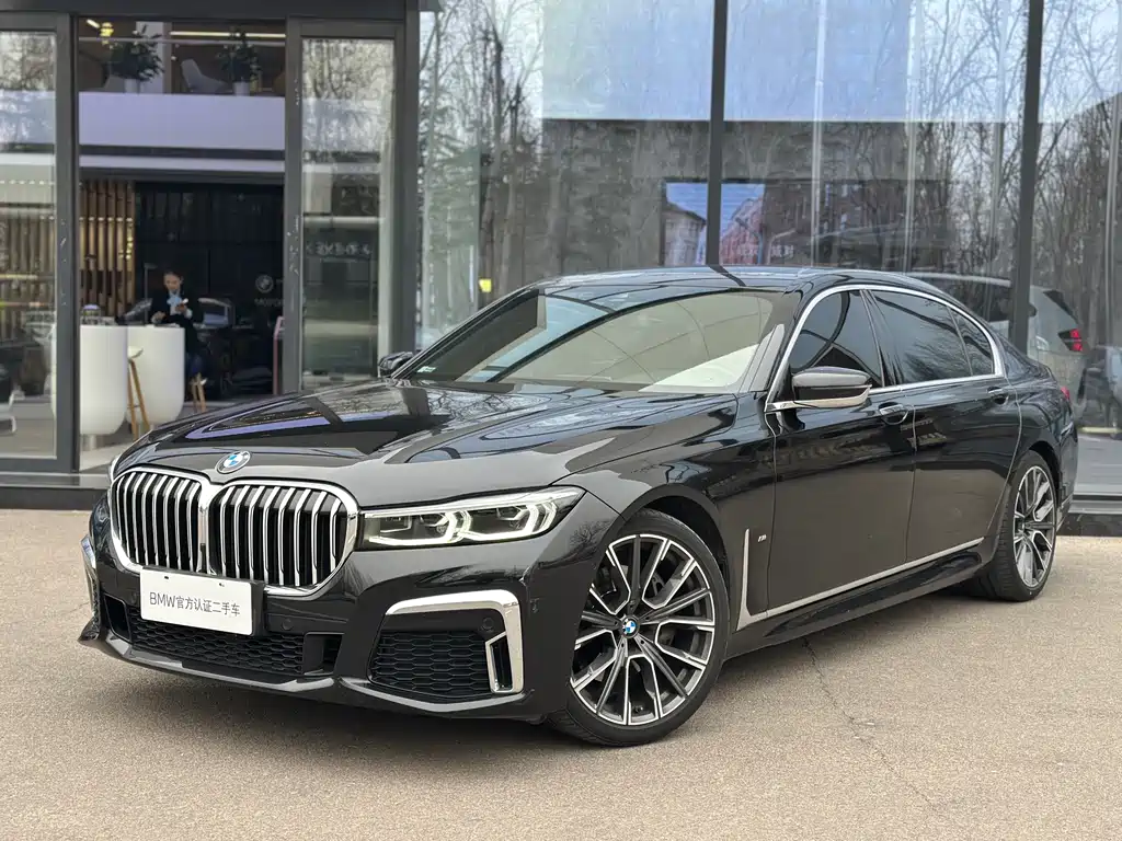 BMW 7 Series 2020 — фото 1