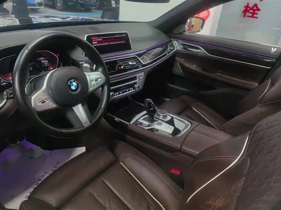 BMW 7 Series 2023 — фото 12
