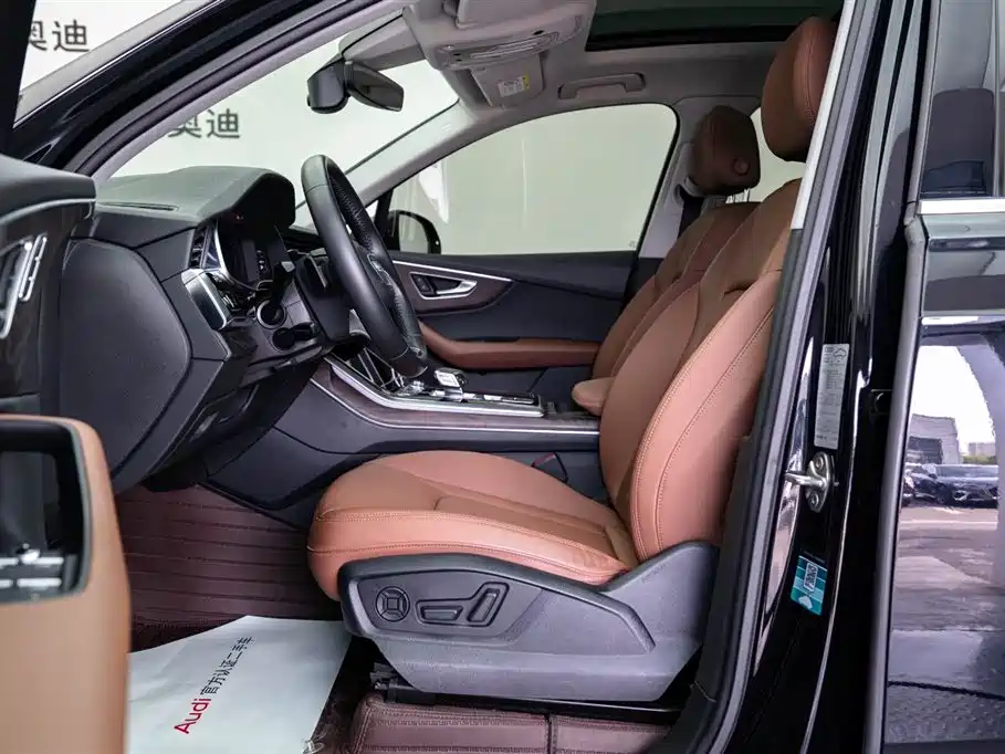 Audi Q7 2020 — фото 10