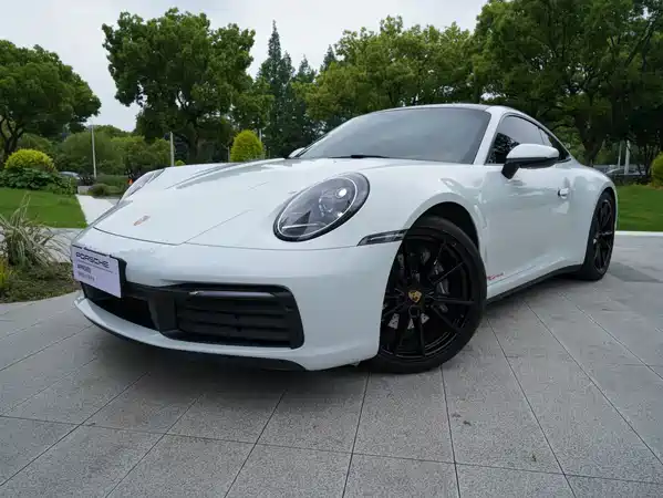 Porsche 911 2024