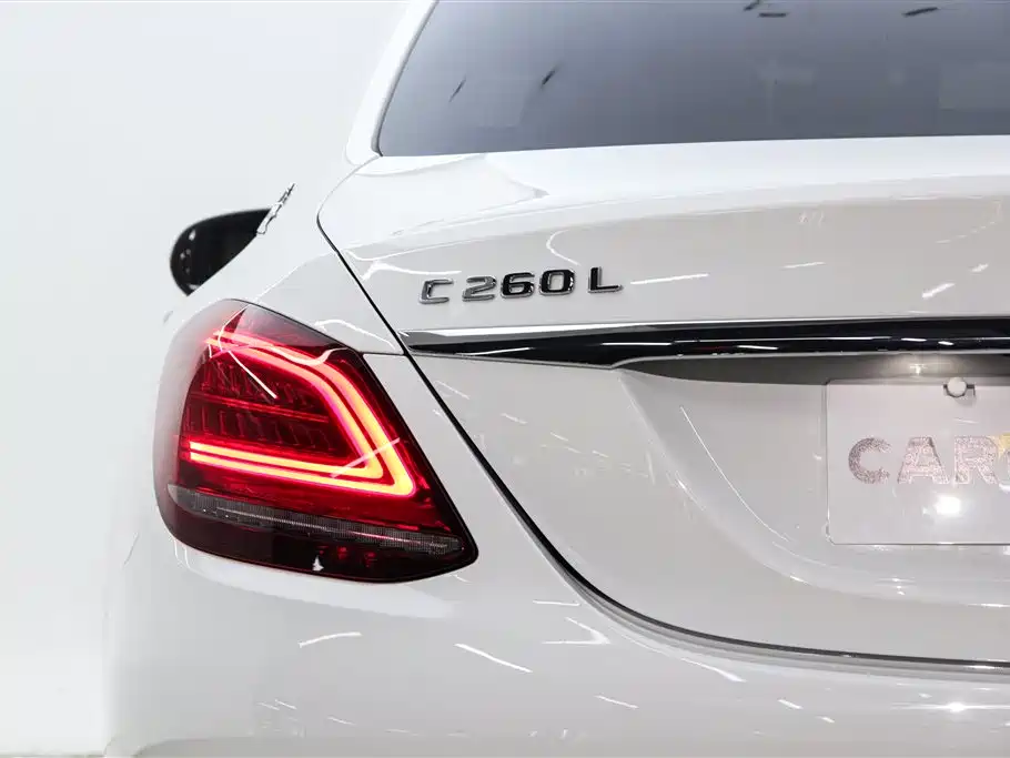 Mercedes-Benz C-Class 2019 — фото 10