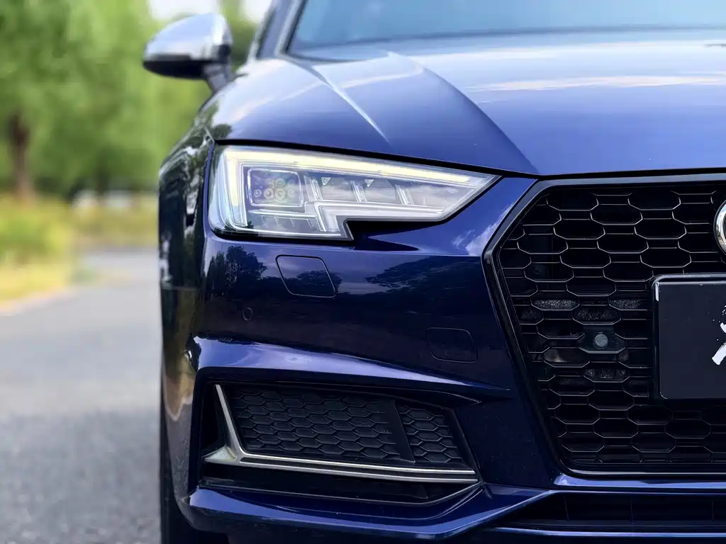 Audi S4 2018 — фото 19