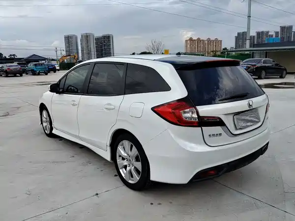 Honda Jade 2016