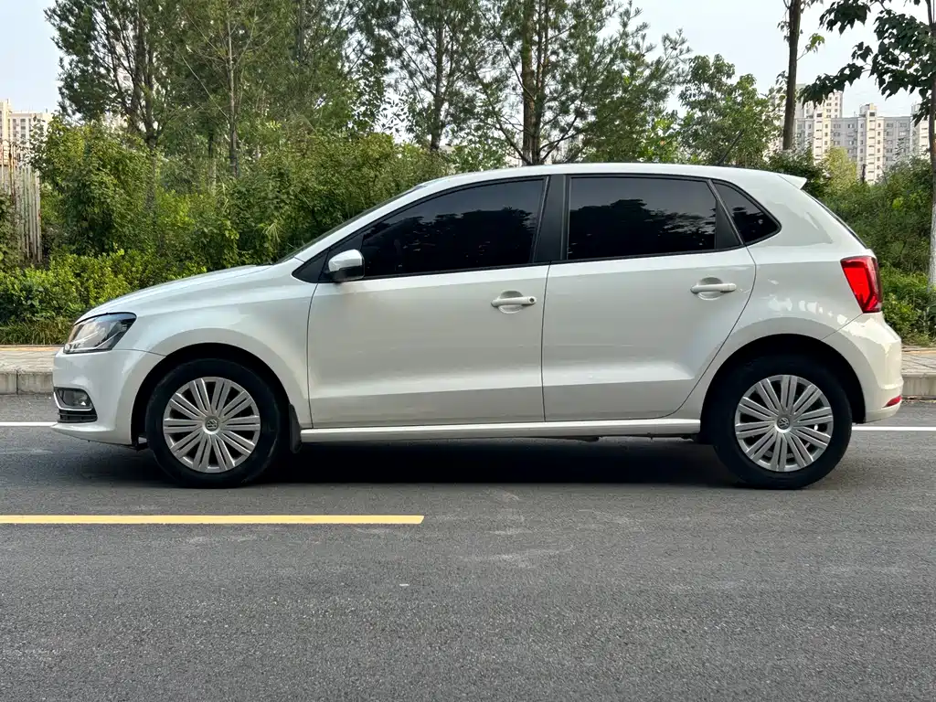 Volkswagen Polo 2016