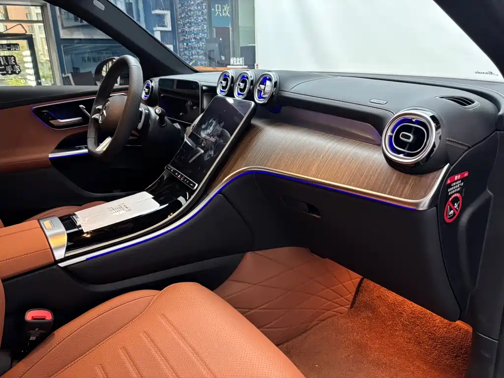 Mercedes-Benz GLC 2024 — фото 16