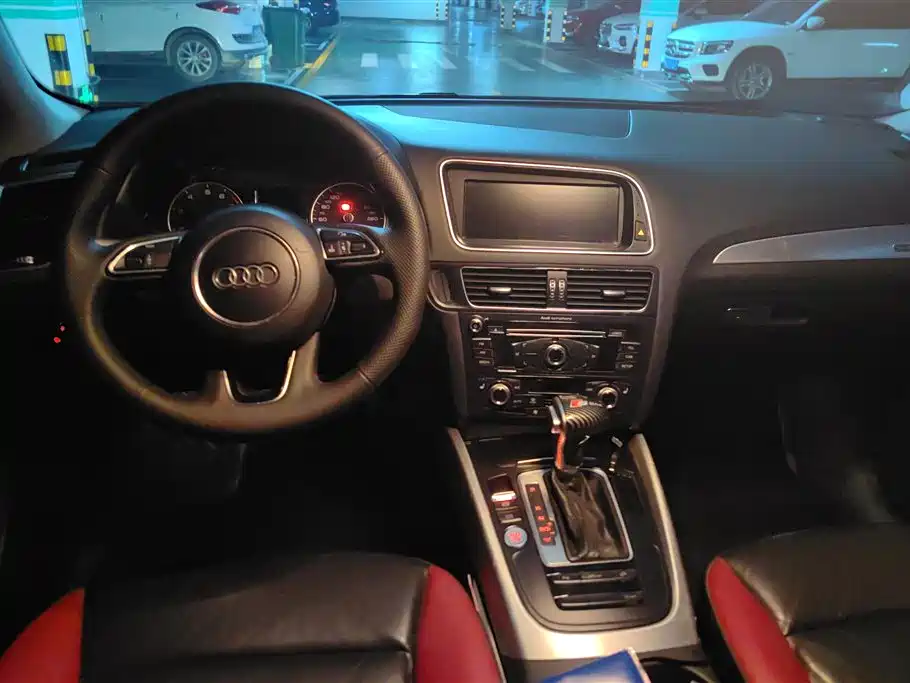 Audi Q5 2018 — фото 12