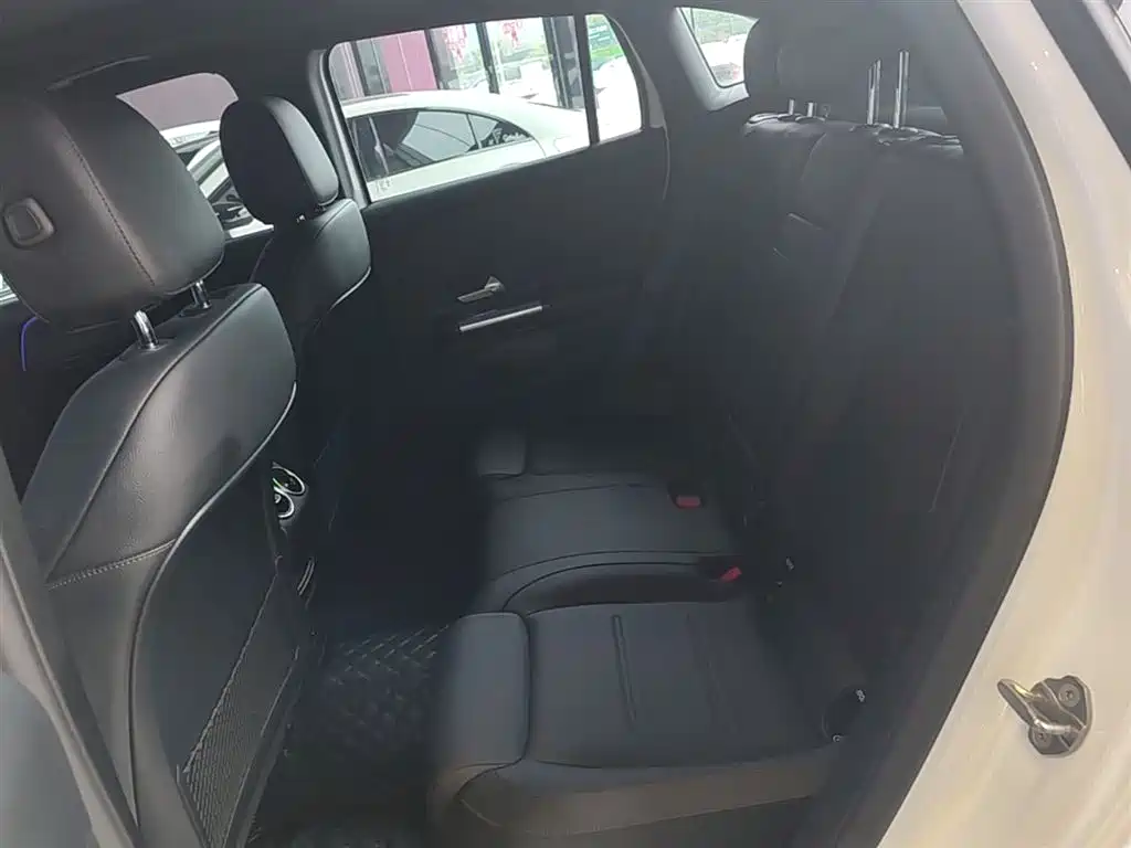 Mercedes-Benz GLA 2022 — фото 17