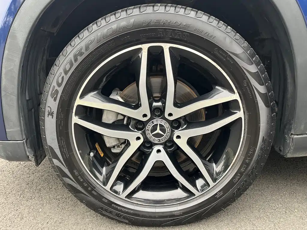 Mercedes-Benz GLA 2018 — фото 24