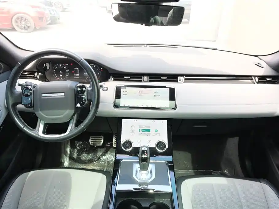 Land Rover Evoque 2020 — фото 12