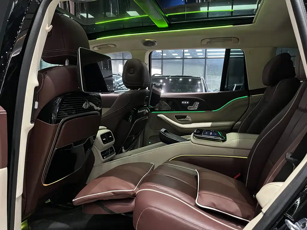 Mercedes-Benz GLS 2023 — фото 13