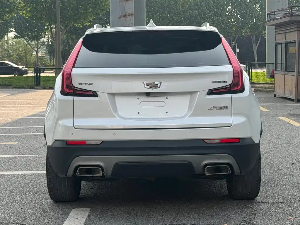 Cadillac XT4 2020 — фото 13