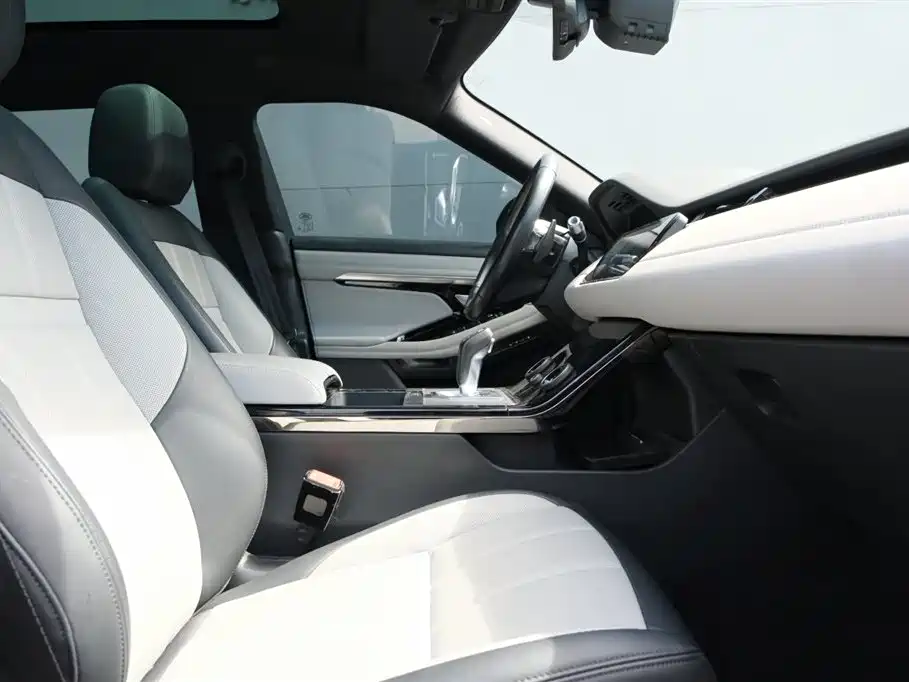 Land Rover Evoque 2020 — фото 13