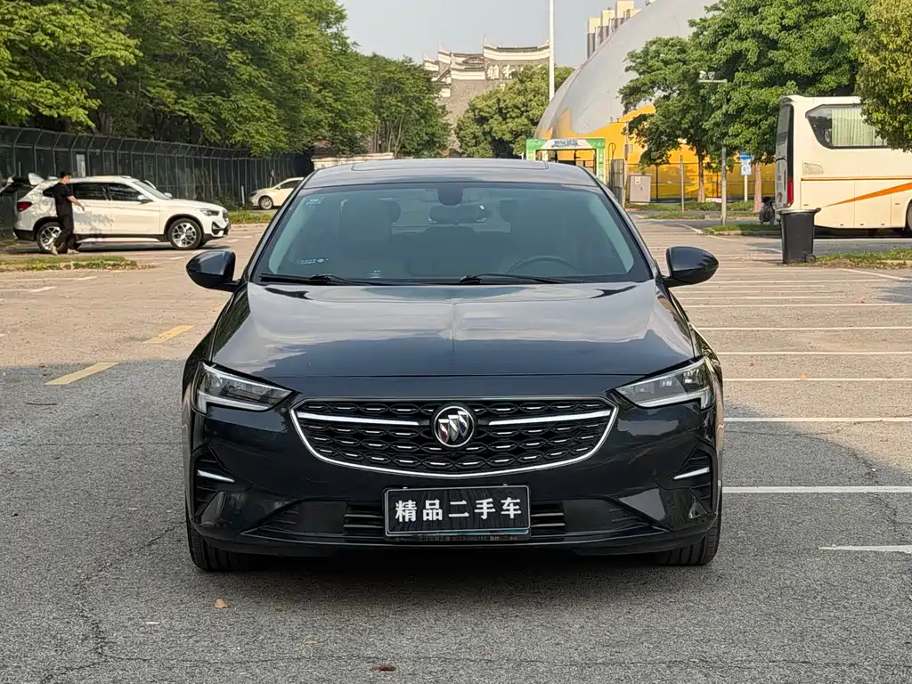 Buick Regal 2020 — фото 2
