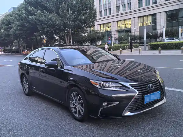 Lexus ES 2015