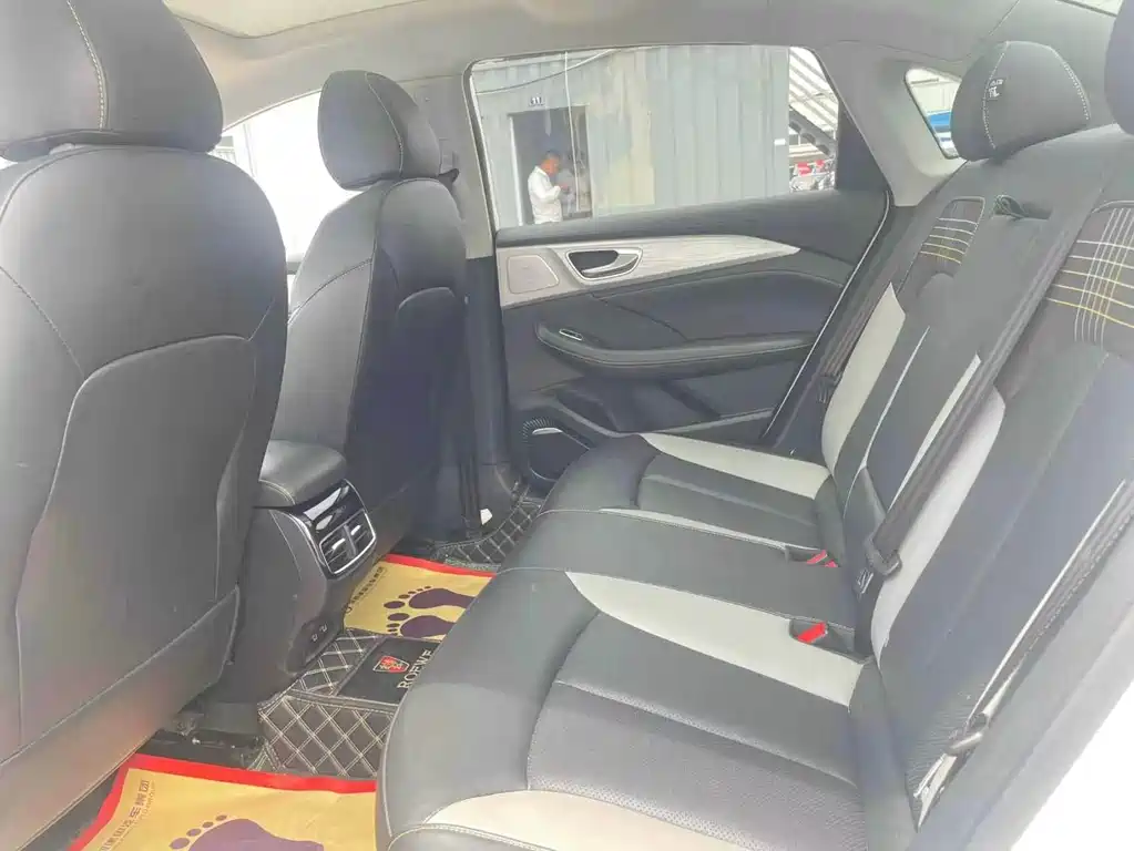 Roewe i6 MAX 2020 — фото 6
