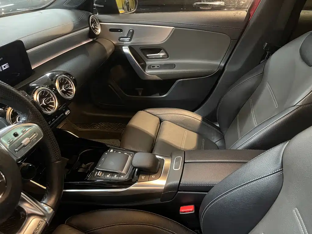 Mercedes-Benz A-Class AMG 2021 — фото 5