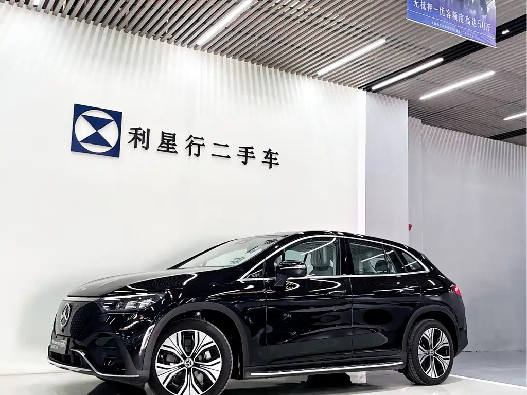 Mercedes-Benz EQE SUV 2025