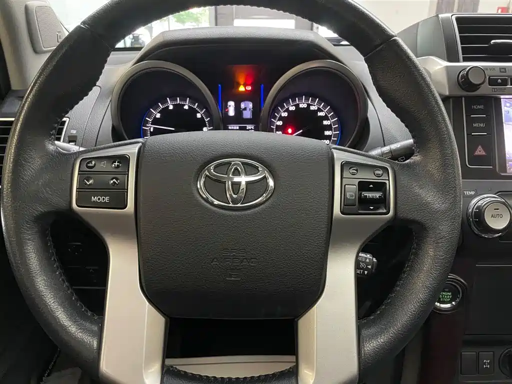 Toyota Prado 2016 — фото 16