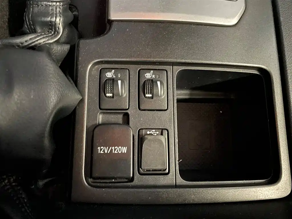 Toyota Prado 2016 — фото 27