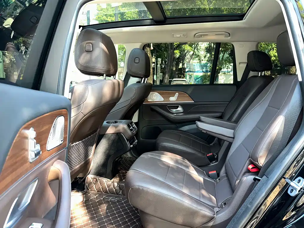 Mercedes-Benz GLS 2024 — фото 10
