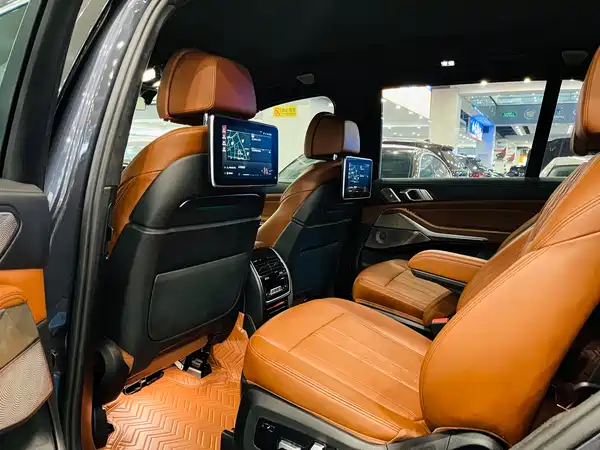BMW X7 2020