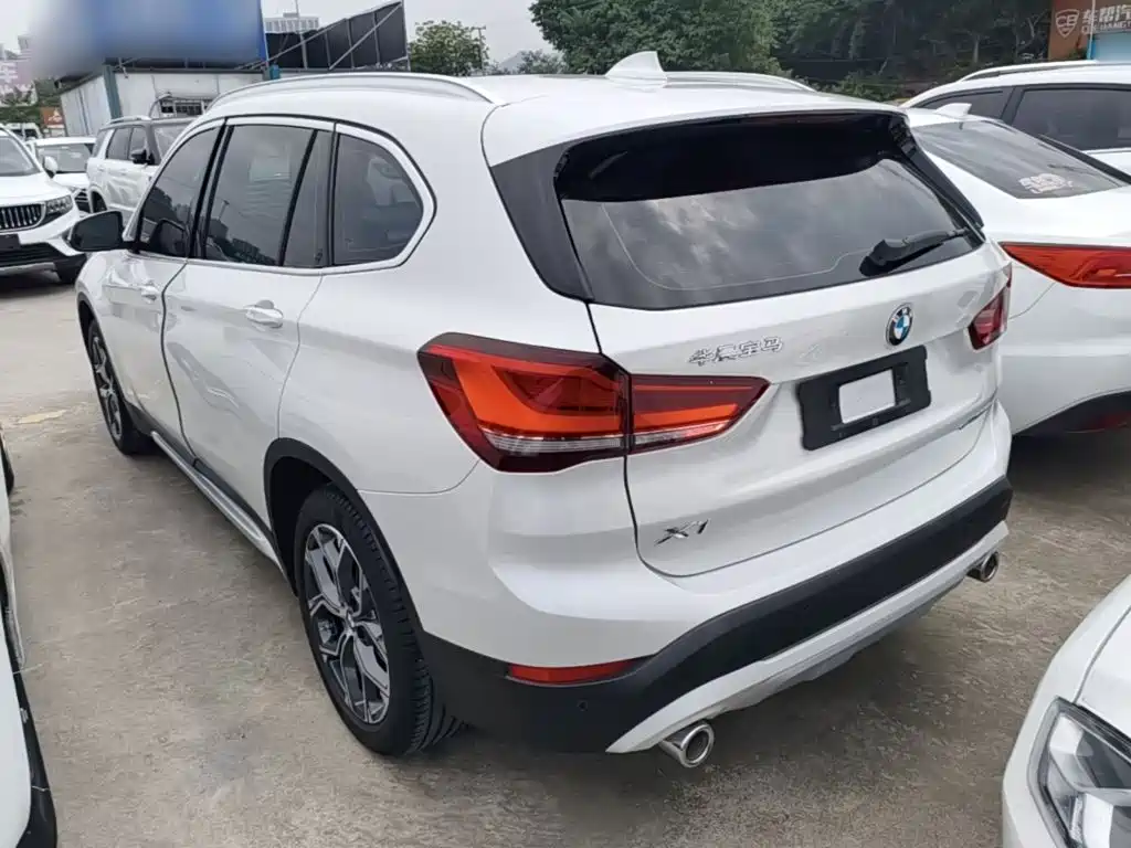 BMW X1 2022 — фото 5