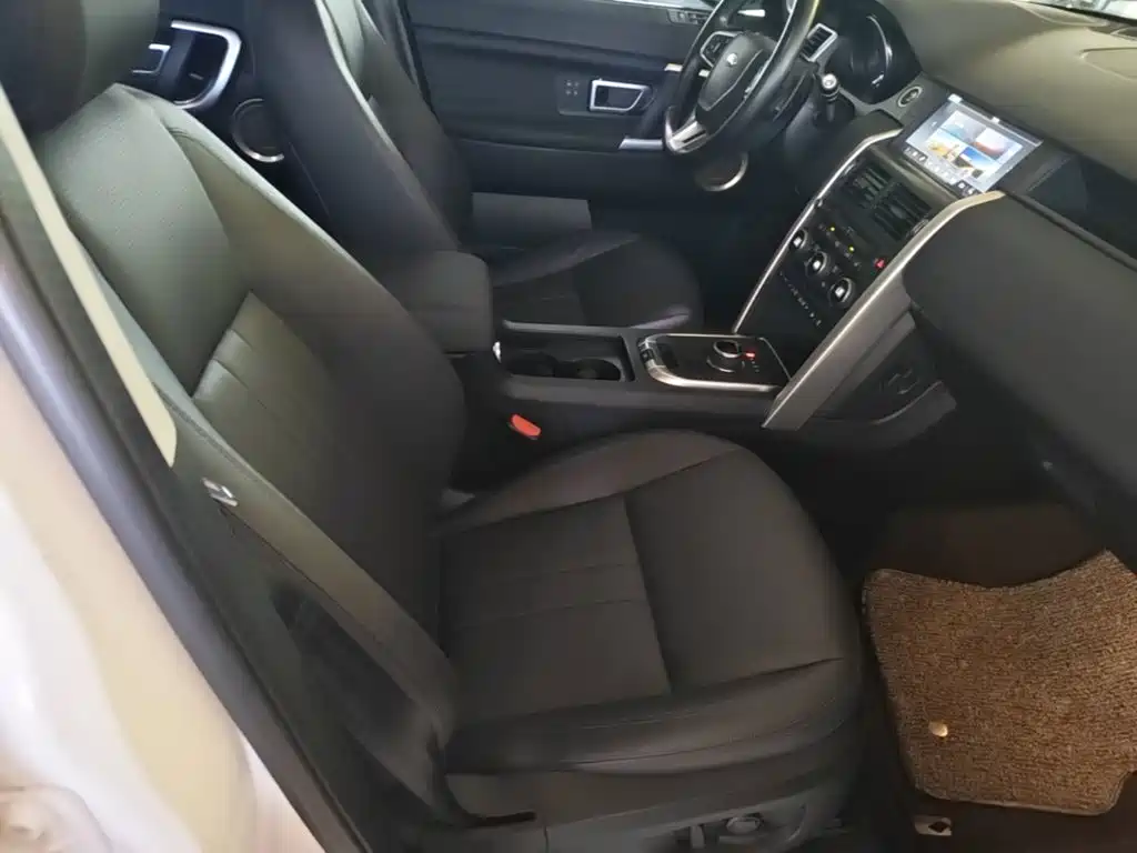Land Rover Discovery Sport 2018 — фото 25