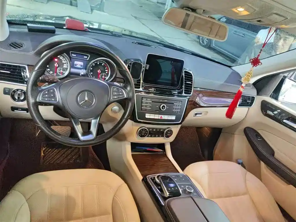 Mercedes-Benz GLS 2018 — фото 6