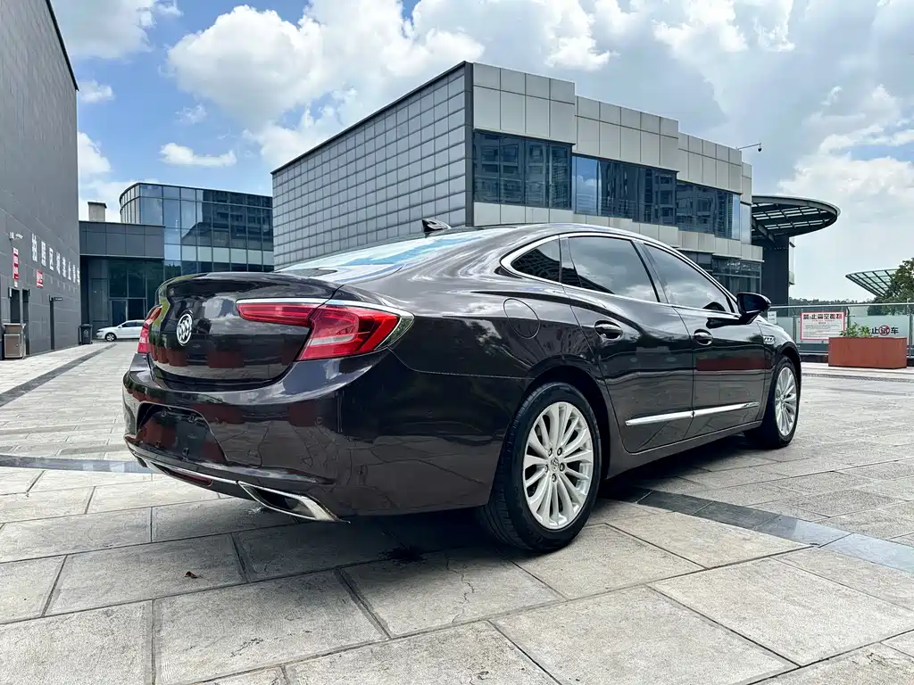 Buick LaCrosse 2017 — фото 7