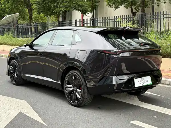 Mazda EZ-60 2025