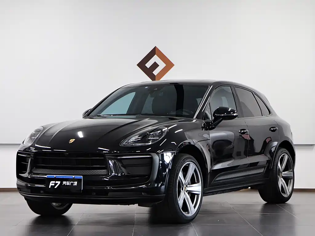 Porsche Macan 2022 — фото 1