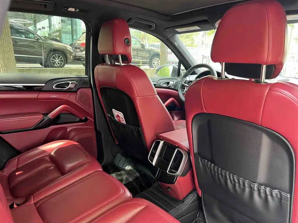 Porsche Cayenne 2015 — фото 20