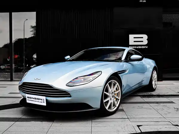 Aston Martin DB11 2019